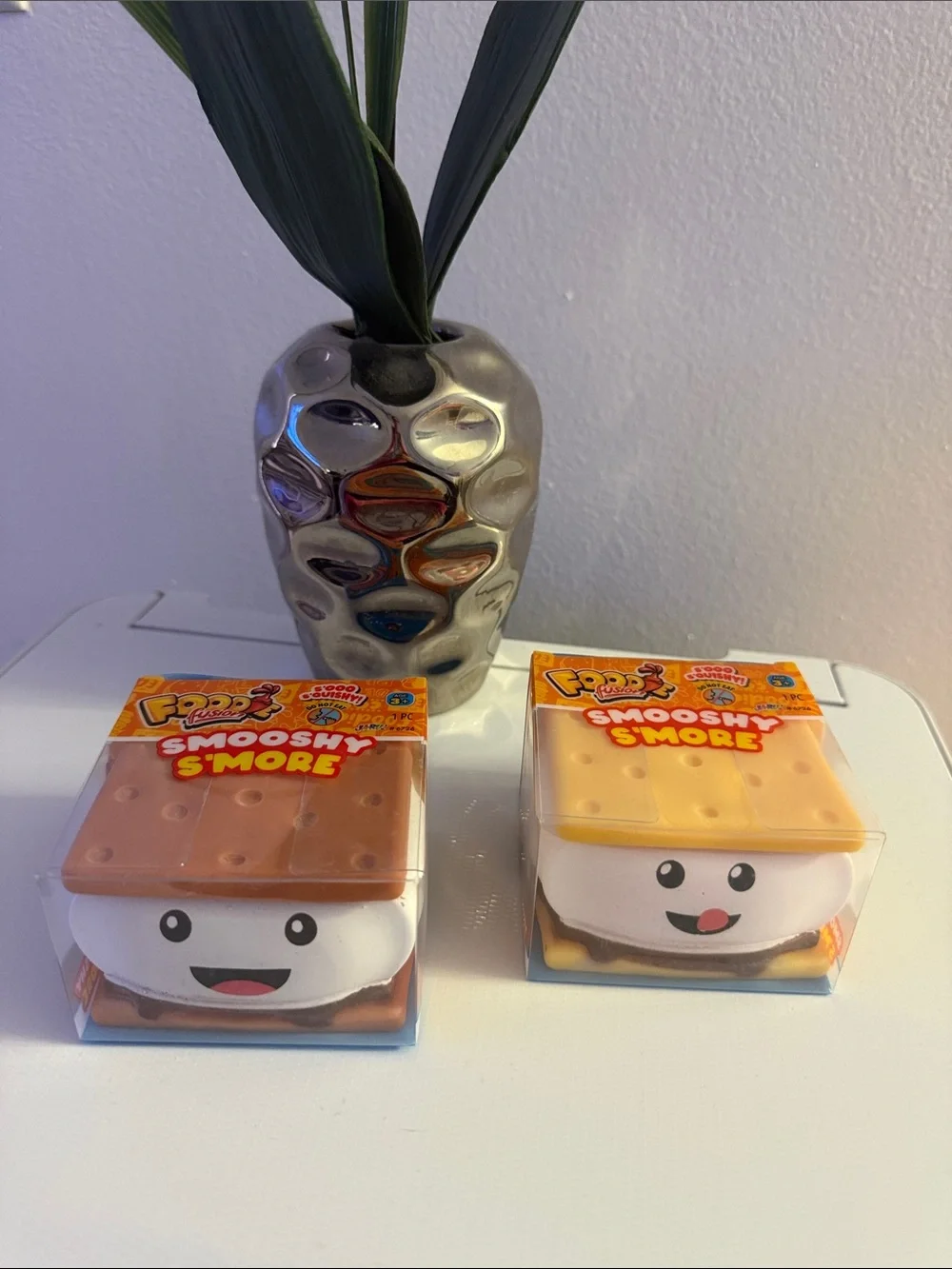 2 Smooshy S'more Squishy Toys